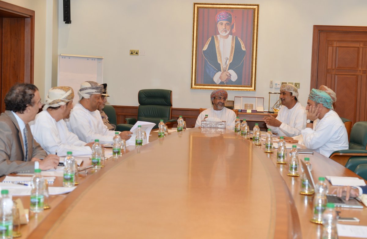 اللجنة التسييرية لقطاع السياحة تناقش تنظيم قطاع سياحة المغامرات في السلطنة
