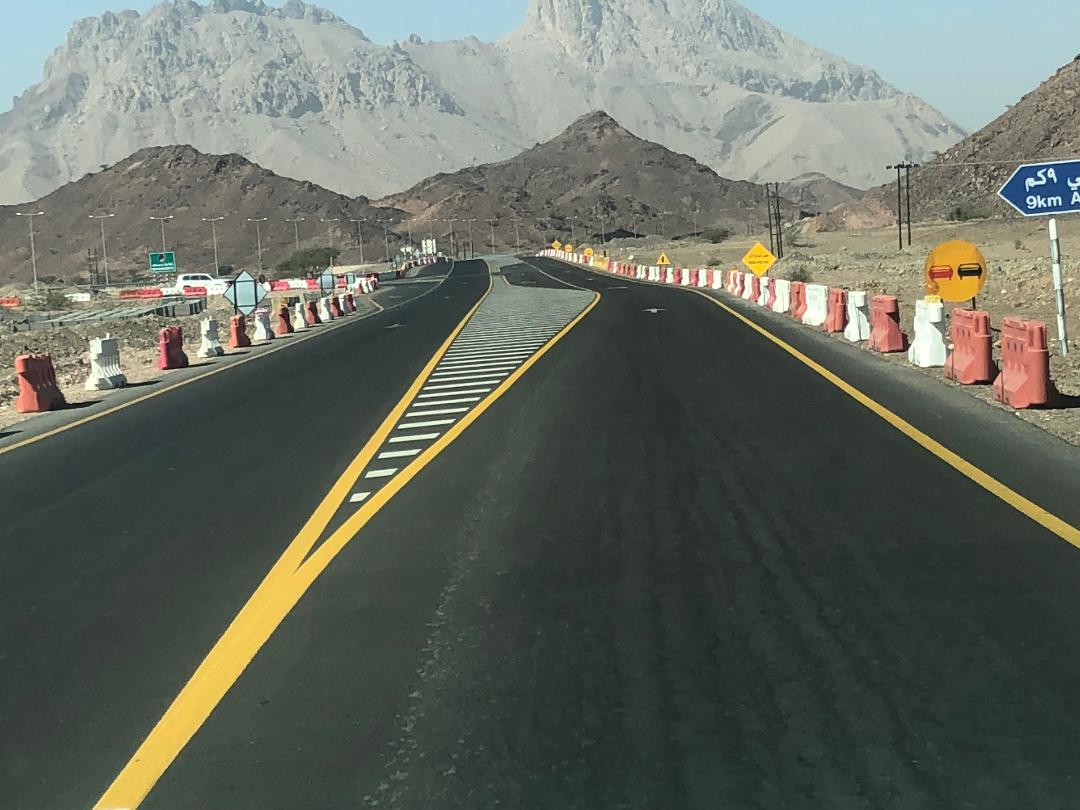 تنفيذ المرحلة الثانية من ازدواجية طريق عبري – ينقل