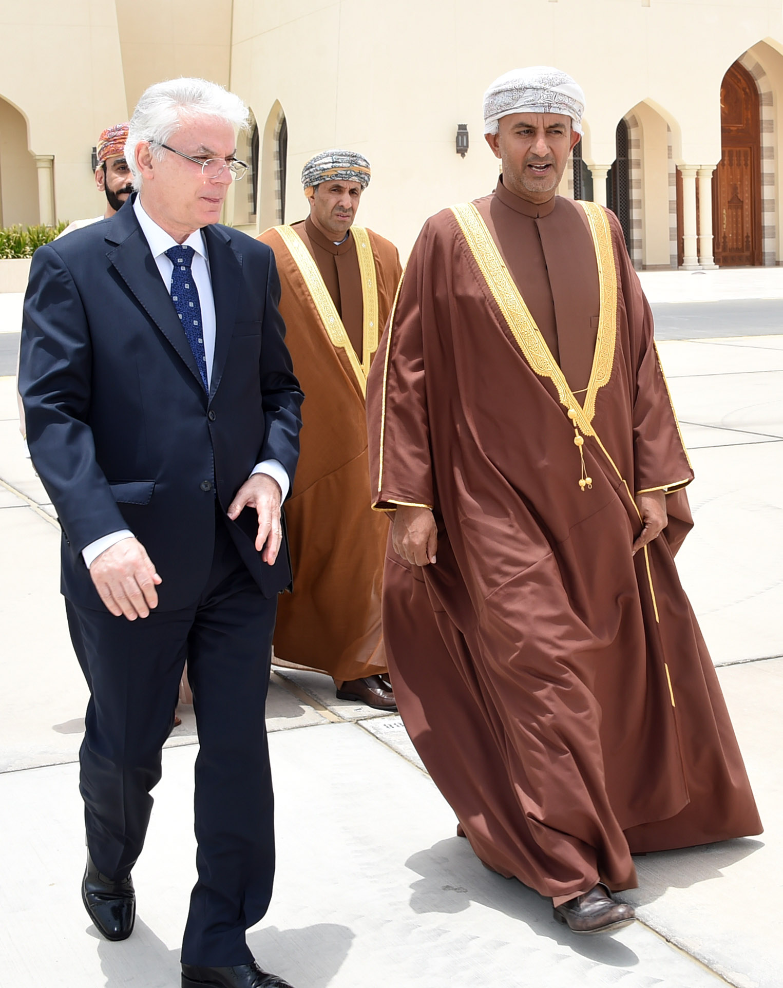 بتكليفٍ سامٍ .. السنيدي يتوجه إلى تركيا