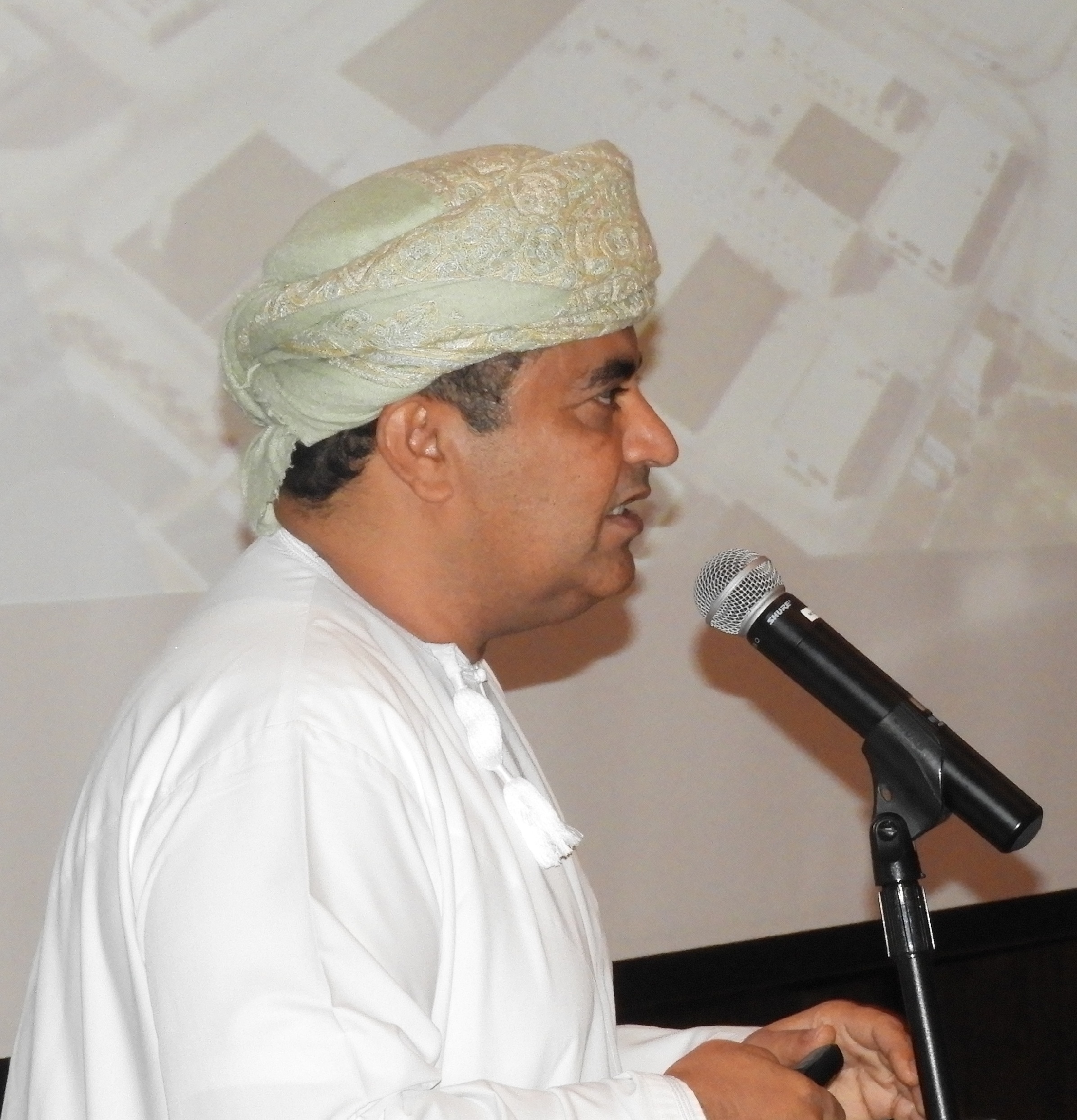 “عُمان للحوض الجاف” تستعرض 56 فرصة استثمارية وخدمية