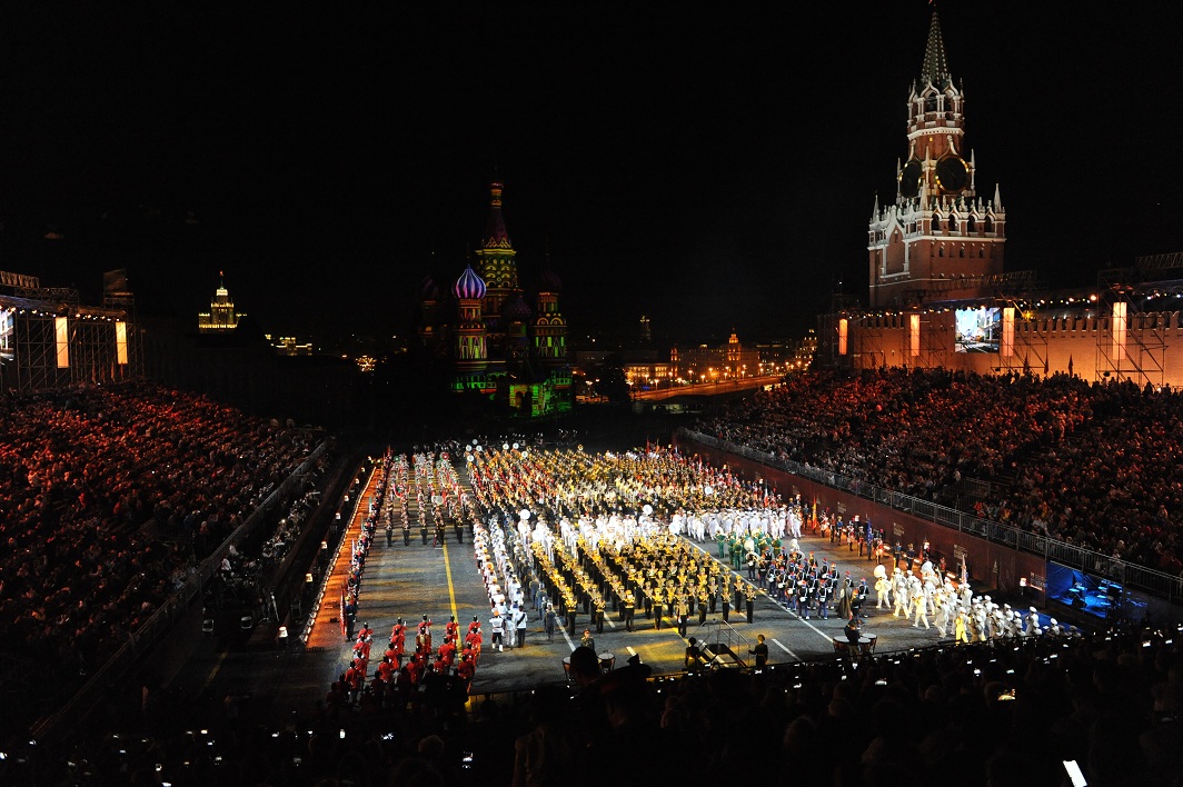 موسيقى الحرس السلطاني العماني تشارك في مهرجانٍ دولي