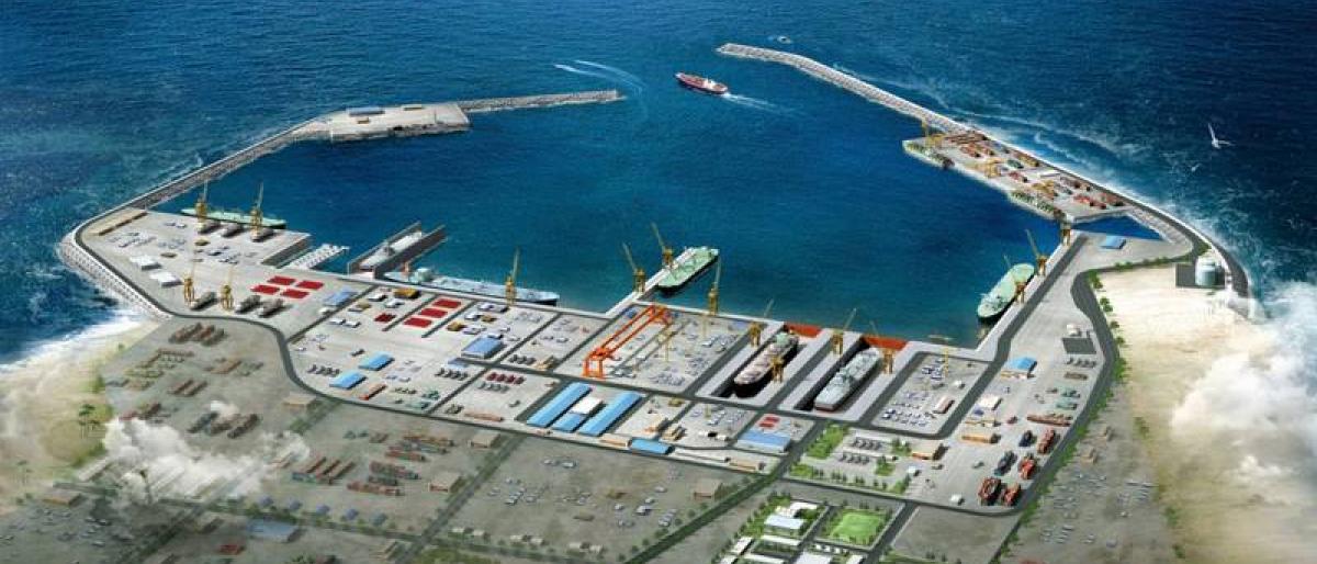 منتدى دافوس يتوقع ارتفاع إجمالي حركة البضائع بميناء الدقم بحلول عام 2022