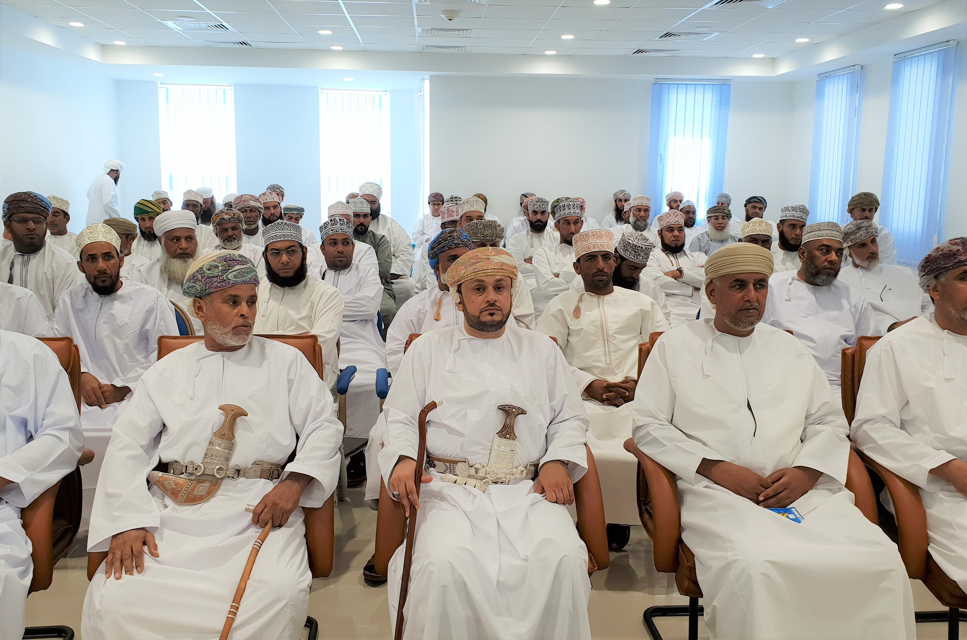 حلقة عمل في السيب تناقش مشروع قوارب وسفن الصيد المتطورة