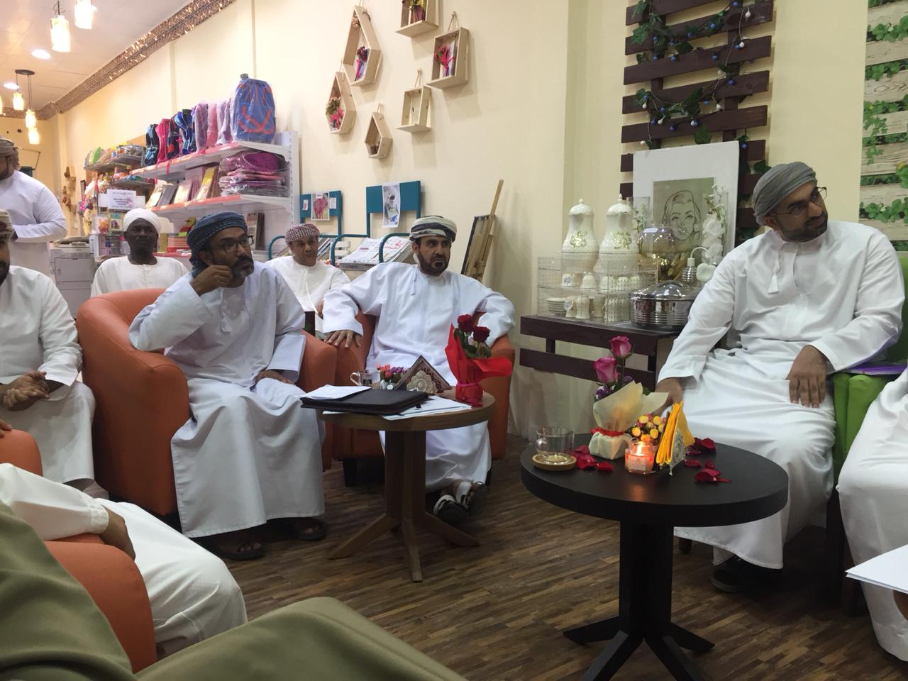 العمانية للكتاب والأدباء فرع البريمي تناقش نصوصًا شعرية وأدبية