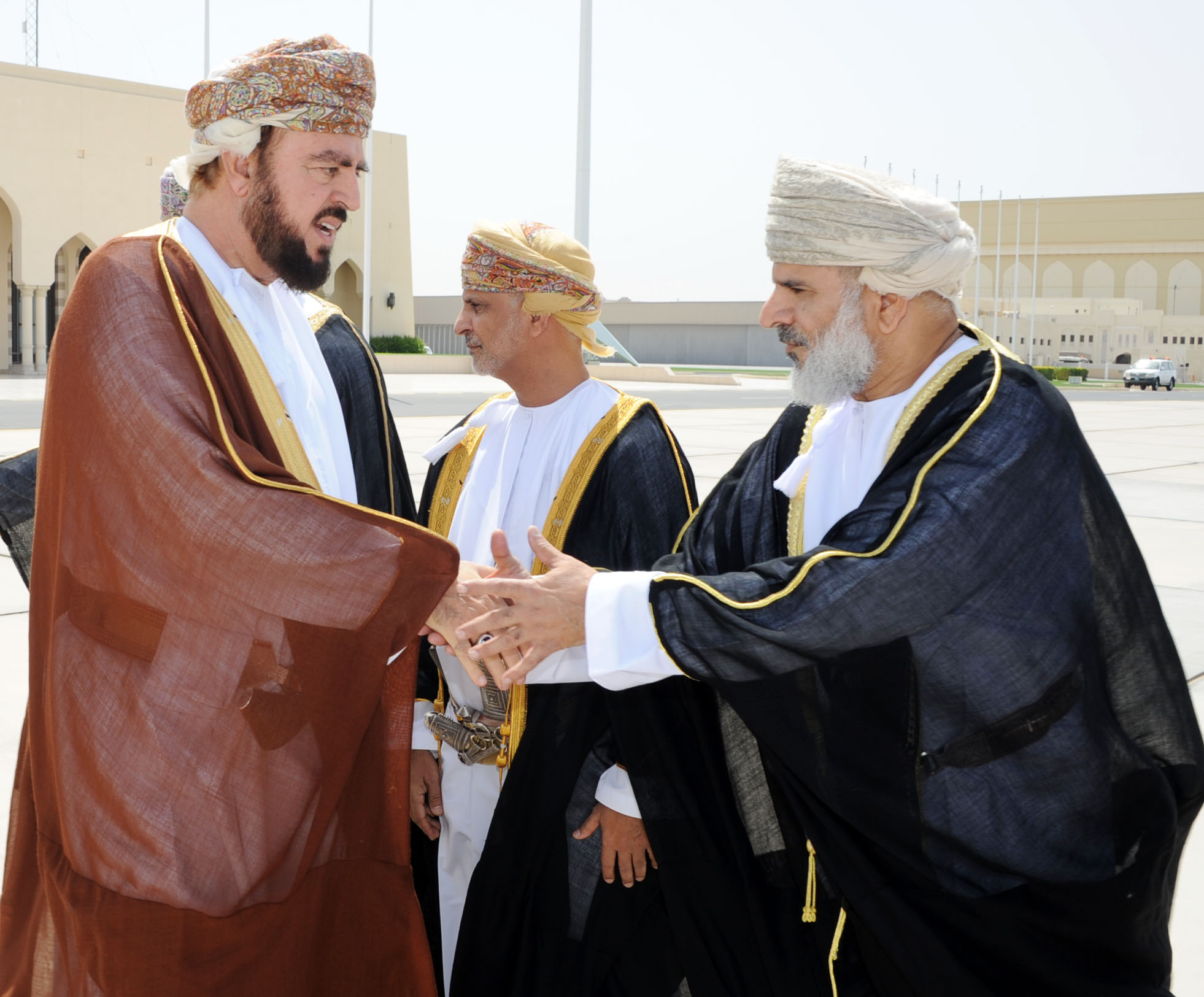 السيد أسعد يتوجه إلى السعودية