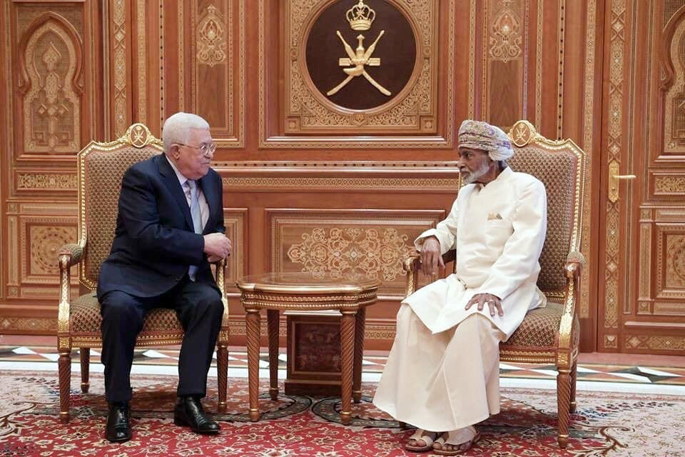 الرئيس الفلسطيني يستقبل مبعوثاً لجلالة السلطان المعظم