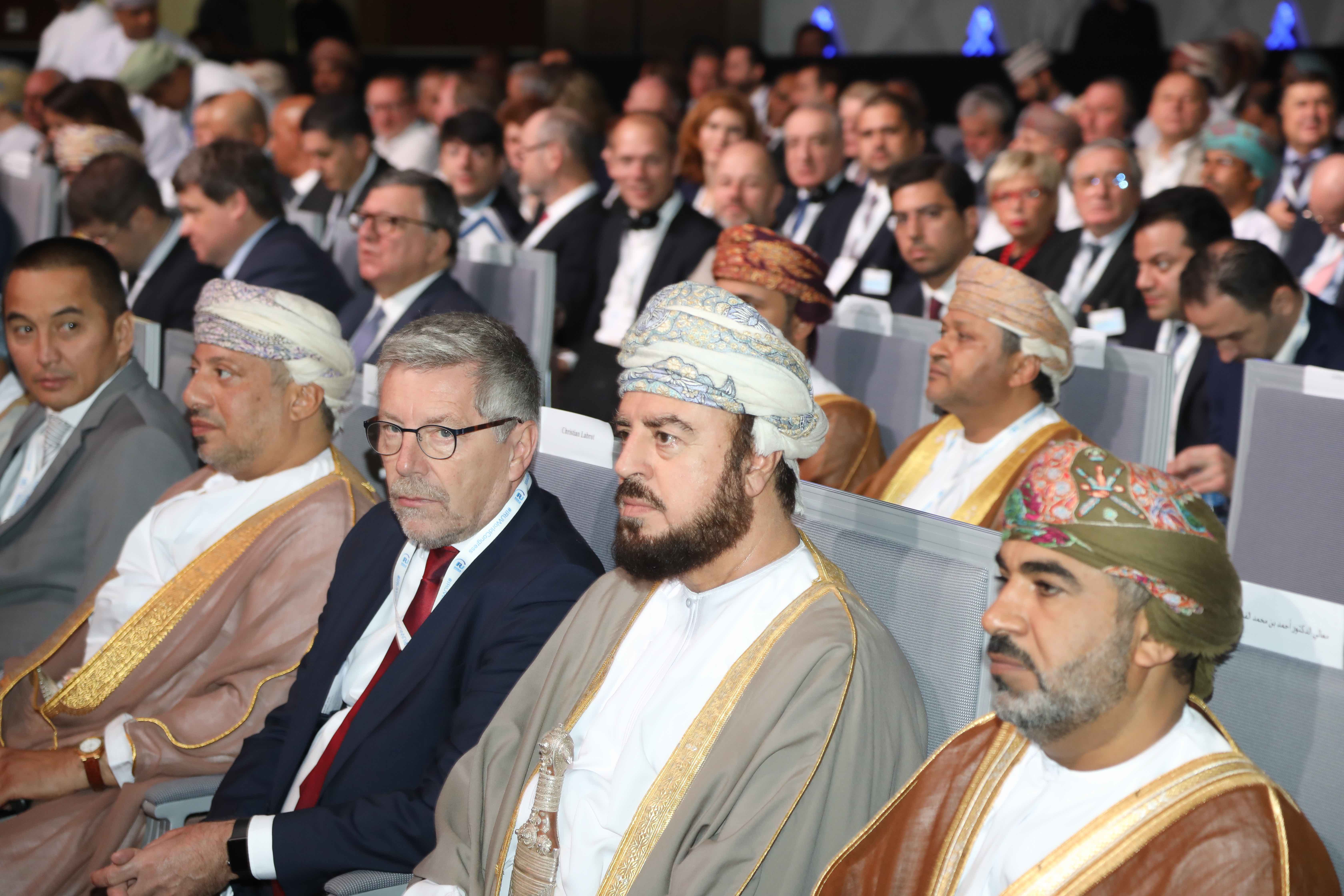 بمشاركة اكثر من 75 دولة لرسم مستقبل القطاع.. انطلاق فعاليات المؤتمر العالمي للنقل الطرقي