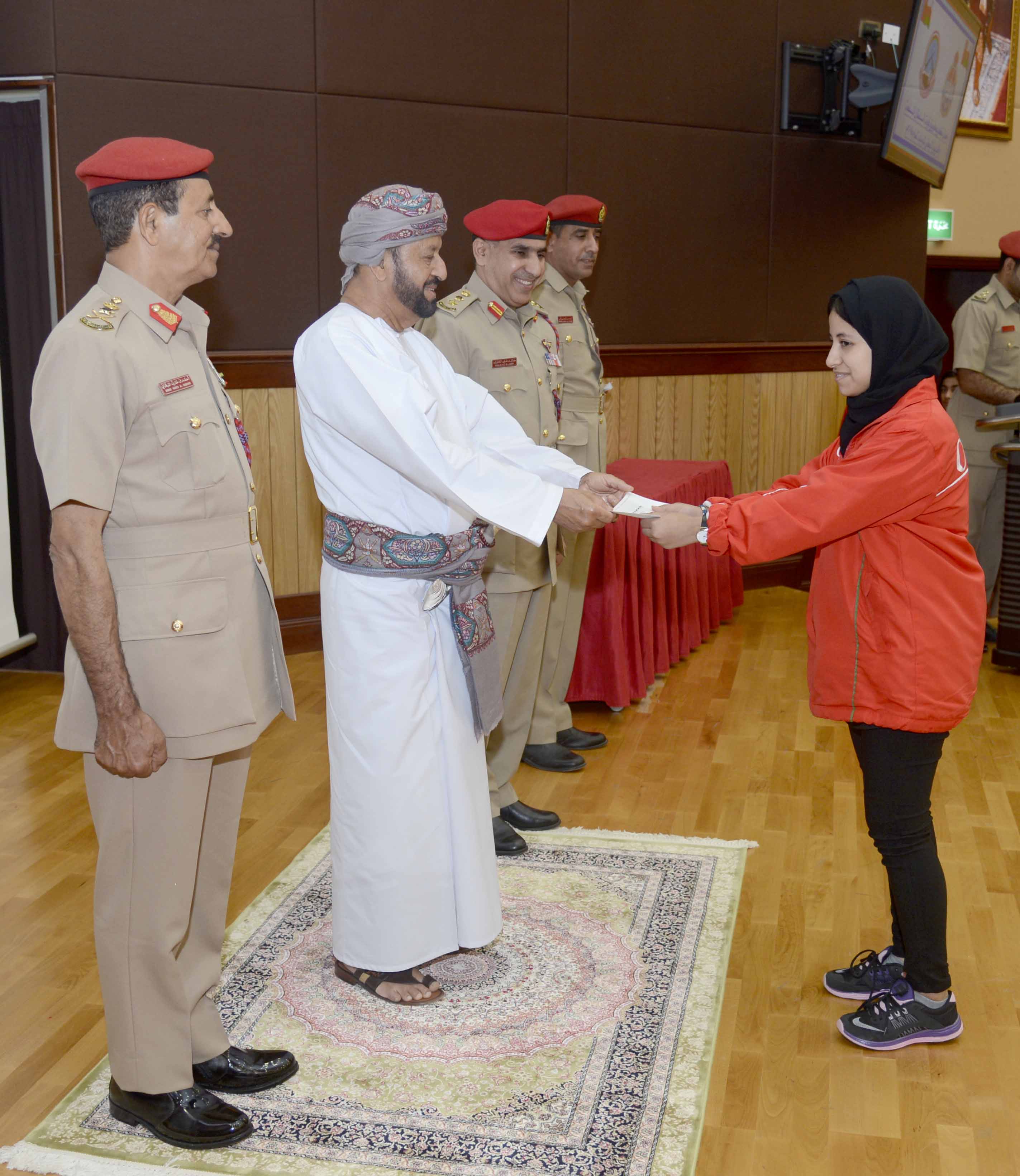 جلالة القائد الأعلى للقوات المسلحة يتفضل ويُوجه بتكريم فرق الرماية