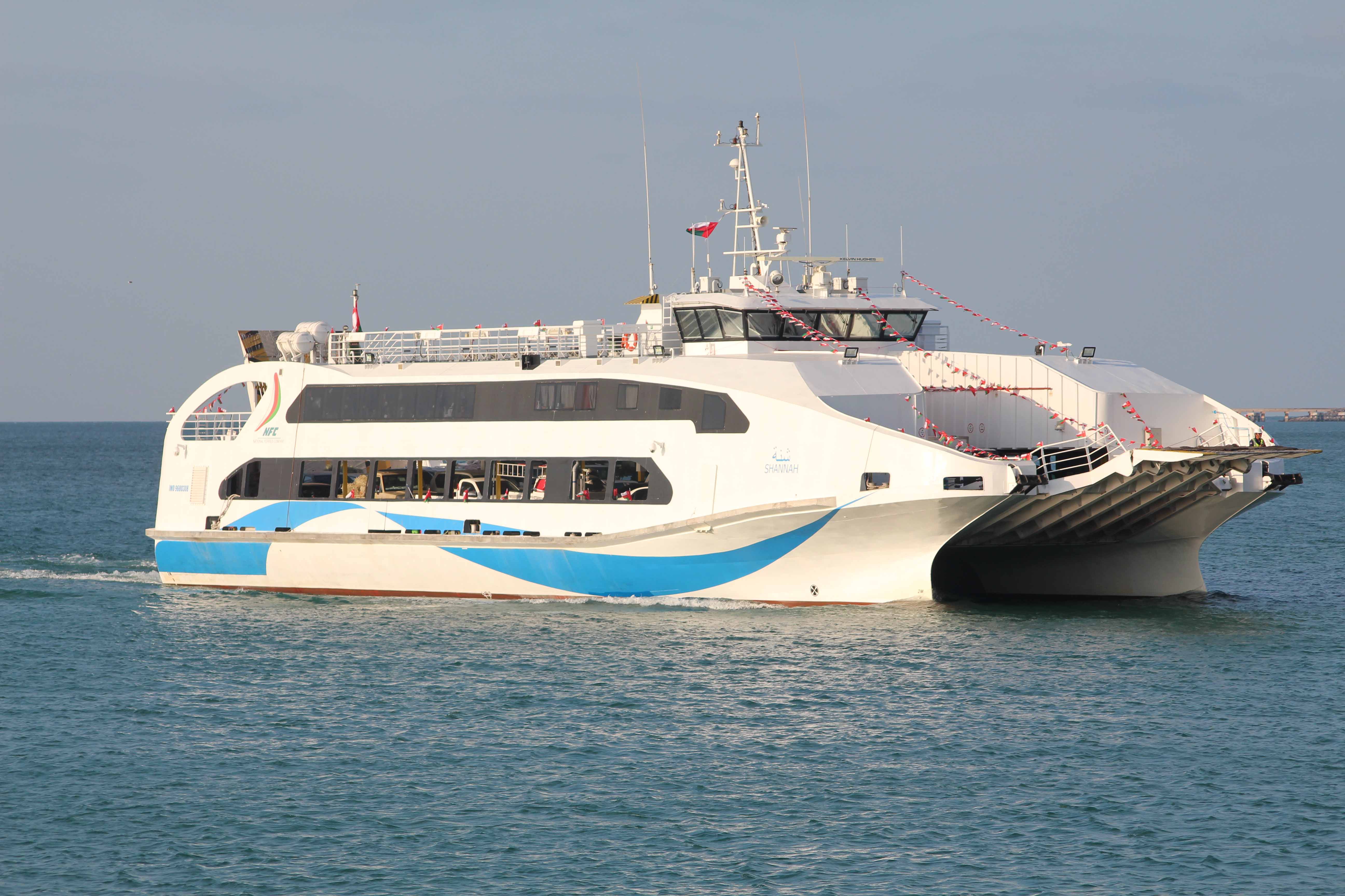 أكثر من 243 ألف مسافر على رحلات العبّارات في العام الماضي