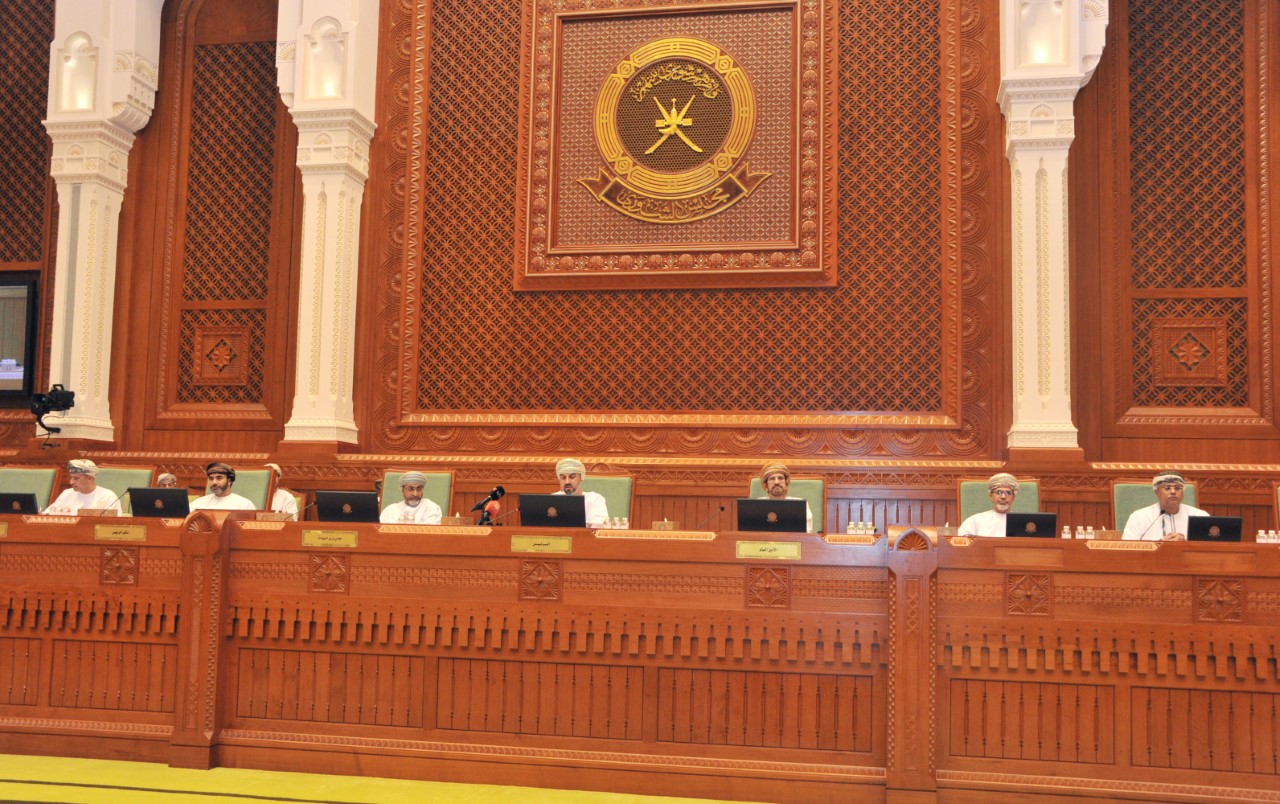 المحرزي في مجلس الشورى: إجمالي الاستثمارات المتوقعة بحلول ٢٠٤٠ حوالي ١٩ مليار ريال عماني
