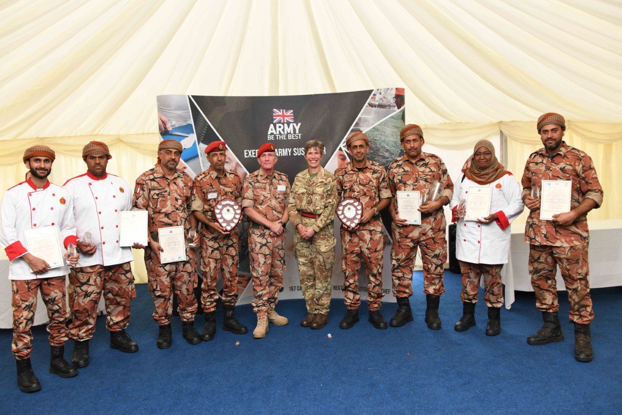 الجيش السلطاني العُماني يشارك في تمرين الإعاشة البريطاني