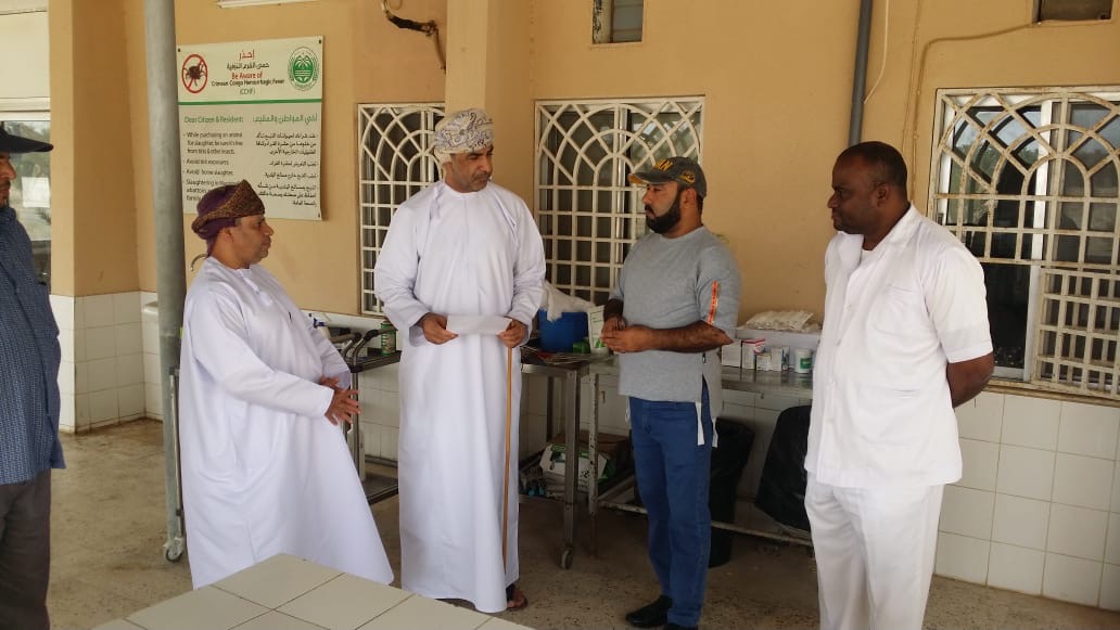 العوفي يتفقد سير العمل في المشاريع الزراعية والسمكية والثروة الحيوانية