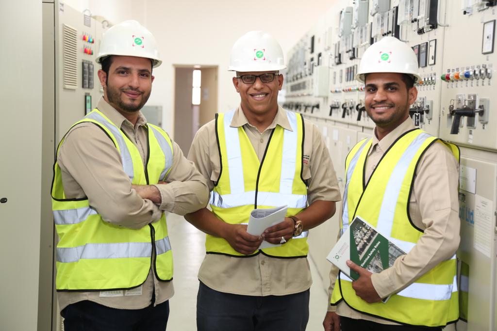 ” مسقط لتوزيع الكهرباء ” تضيف 186 ميجا فولت لشبكتها في مسقط