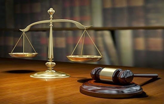 حكم قضائي ضد مؤسسة تجارية تبيع إطارات مغشوشة