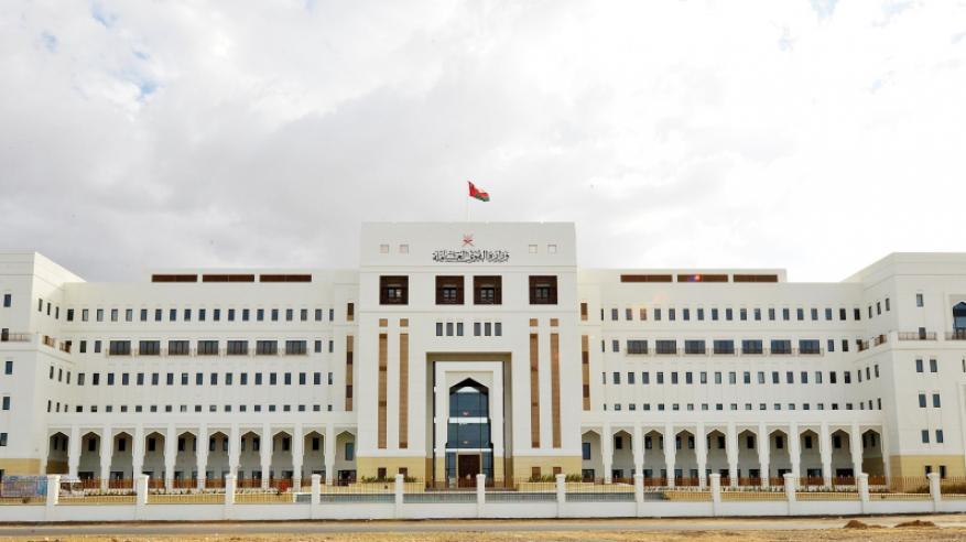 ترحيل عدد 155 من القوى العاملة المخالفة