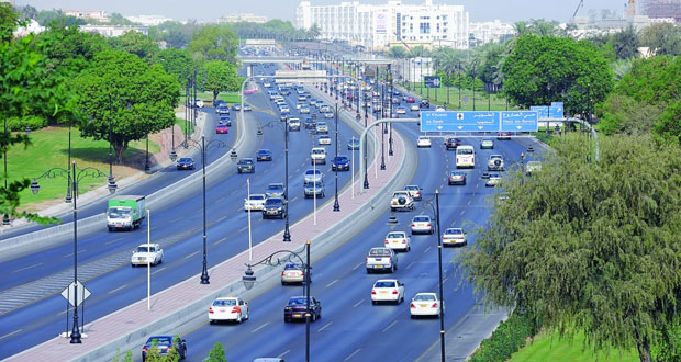 الإحصاء والمعلومات : أكثر من 5ر1 مليون مركبة في طرقات السلطنة