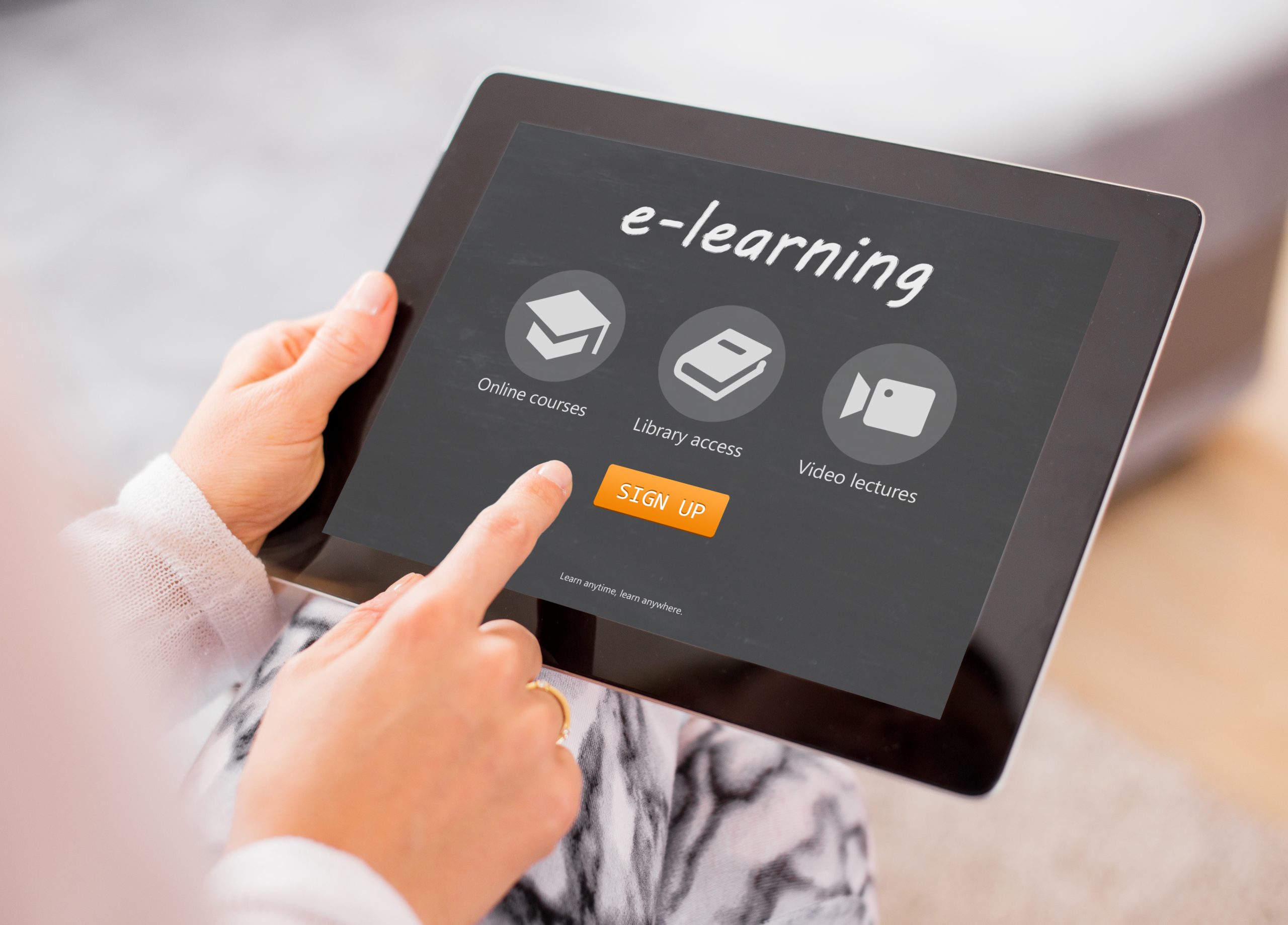 مبادرات لتفعيل التعليم الإلكتروني للحالات الطارئة في جامعة السلطان قابوس