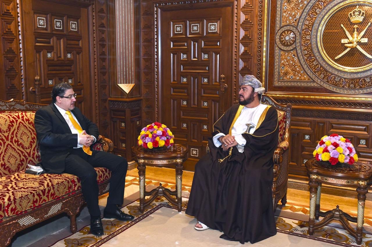 نيابة عن جلالة السلطان .. السيد أسعد يودع سفيري قبرص والأردن