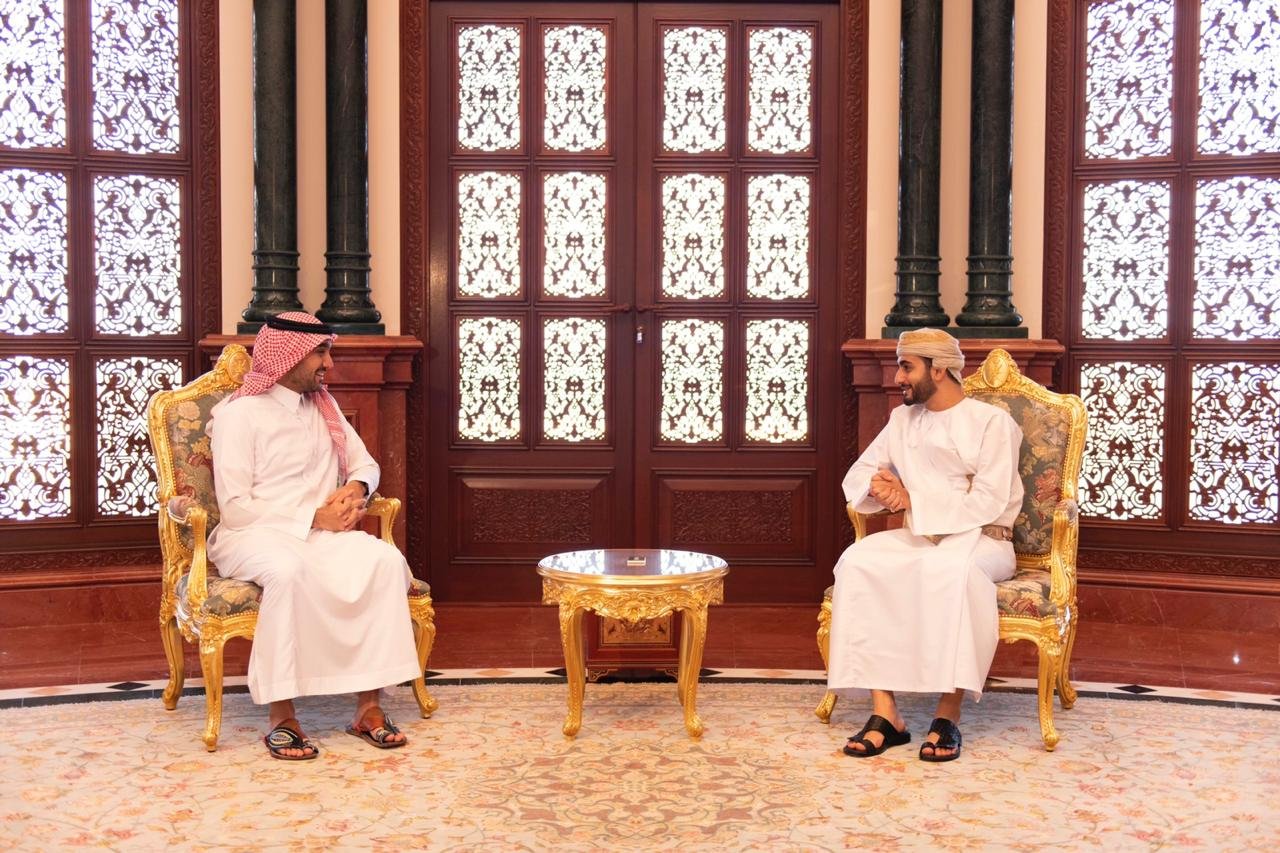 صاحب السمو السيد ذي يزن بن هيثم يبحث مع نظيره السعودي أوجه التعاون المشترك