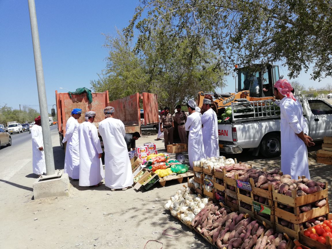 إصدار لائحة الاشتراطات الخاصة بتراخيص نشاط المقهى المتنقل والباعة المتجولين