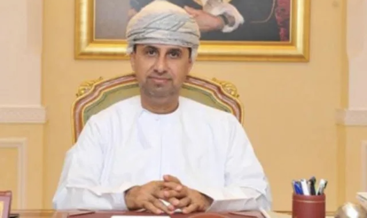 وزير العدل يصدر قرارًا وزاريًا
