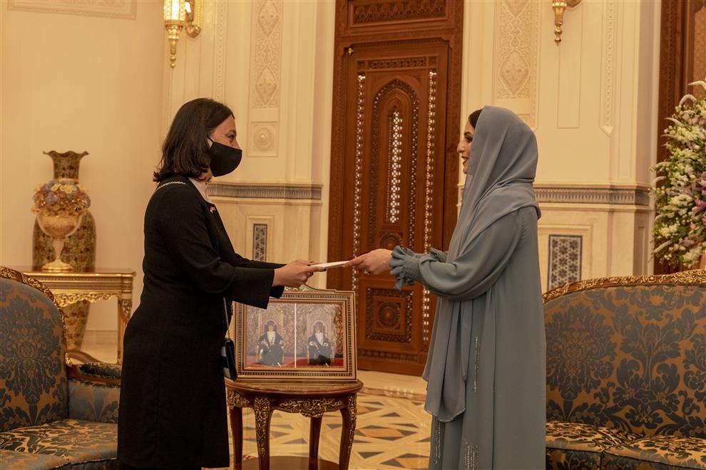 السيدة الجليلة تتسلم رسالة خطية من حرم الرئيس التركي