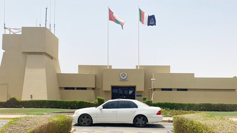 ضبط سائق المركبة صاحب فيديو تعريض الطفل للخطر
