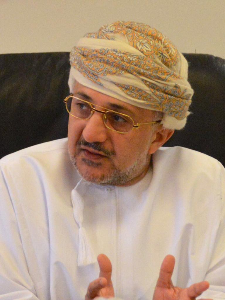 المحروقي يصدر قرارا وزاريا