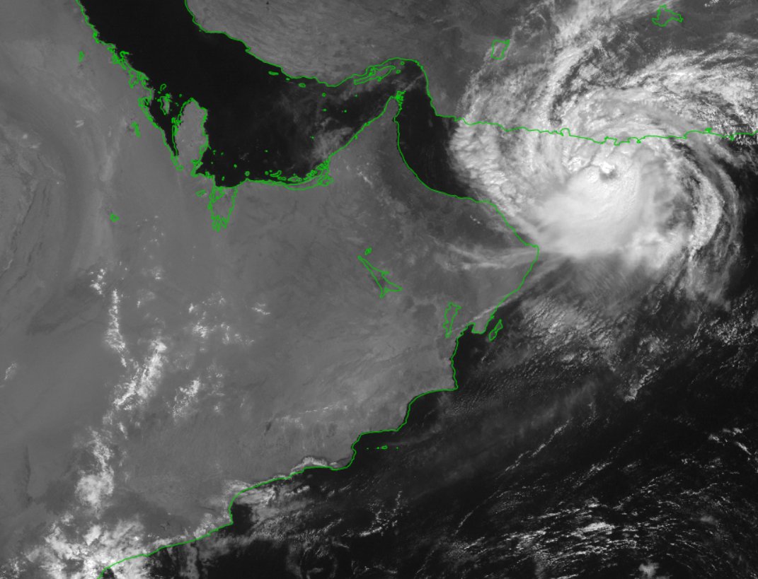 تعرّف عليها.. تخصيص 5 مراكز للإيواء في العامرات