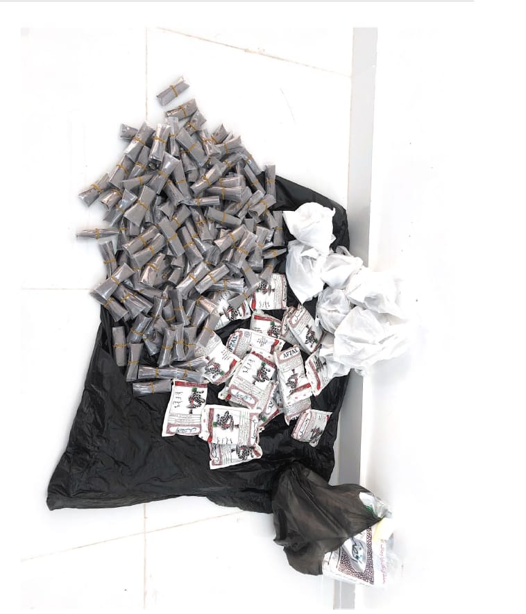 ضبط وافد وتغريمه 1000 ريال بتهمة بيع التبغ الممضوغ غير المدخن