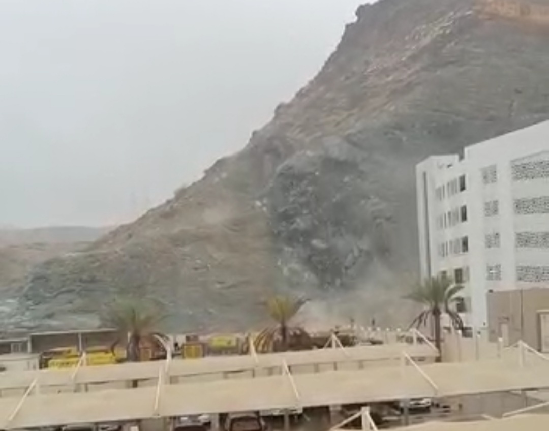 عاجل: انهيار جبلي في الوطية