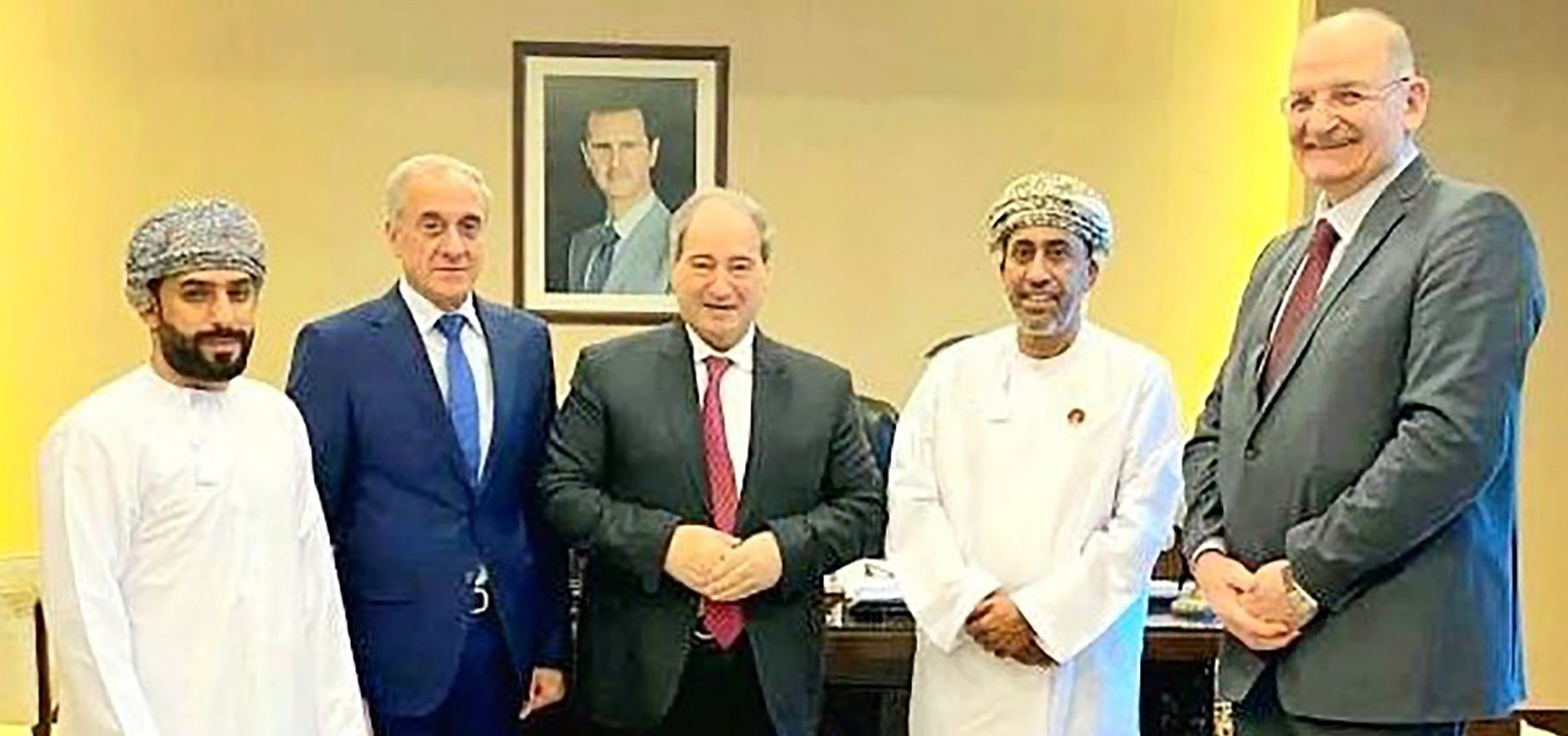وزير الخارجية السوري يهنئ سلطنة عُمان بالعيد الوطني الحادي والخمسين المجيد