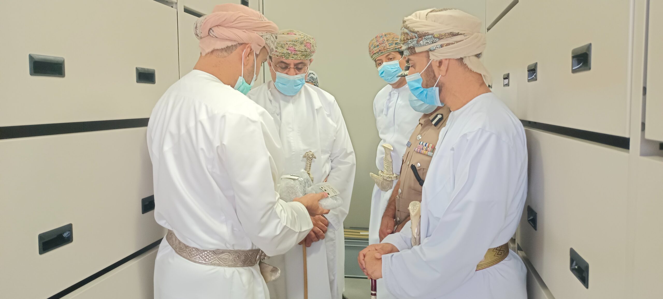 “التراث والسياحة” تستكمل أعمال مشروع استعادة النيازك العمانية