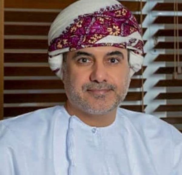 السماح للإناث العاملات في “المقاولات” باستقدام القوى العاملة غير العمانية بهذه الشروط