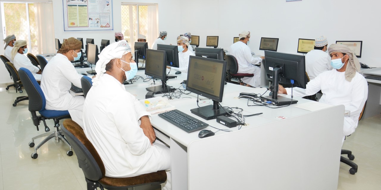 “العمل” تجري مقابلات شخصية لتوظيف أبناء شمال الشرقية