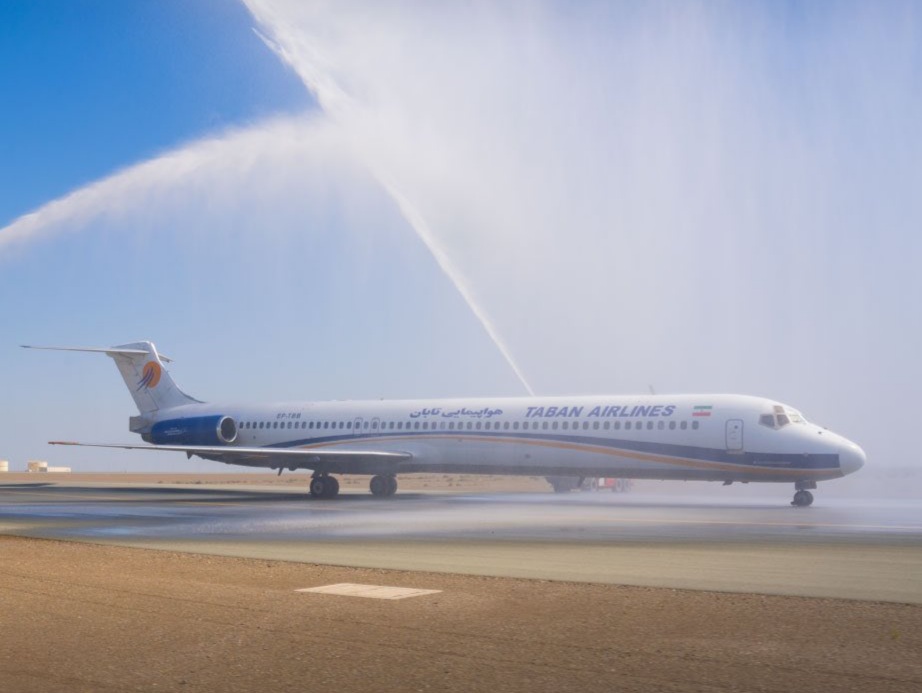 مطار صحار يستقبل أول رحلة لطيران تابان الإيراني