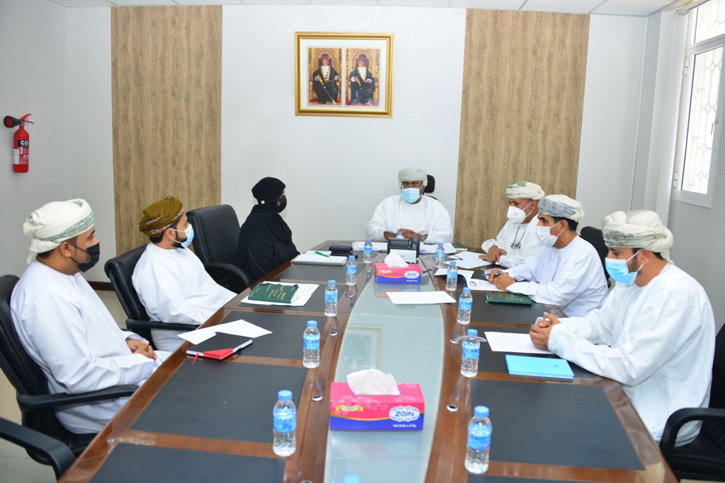 “اللجان الفرعية” تناقش اللمسات الأخيرة لمشاركة جنوب الشرقية ضيفَ شرف معرض الكتاب