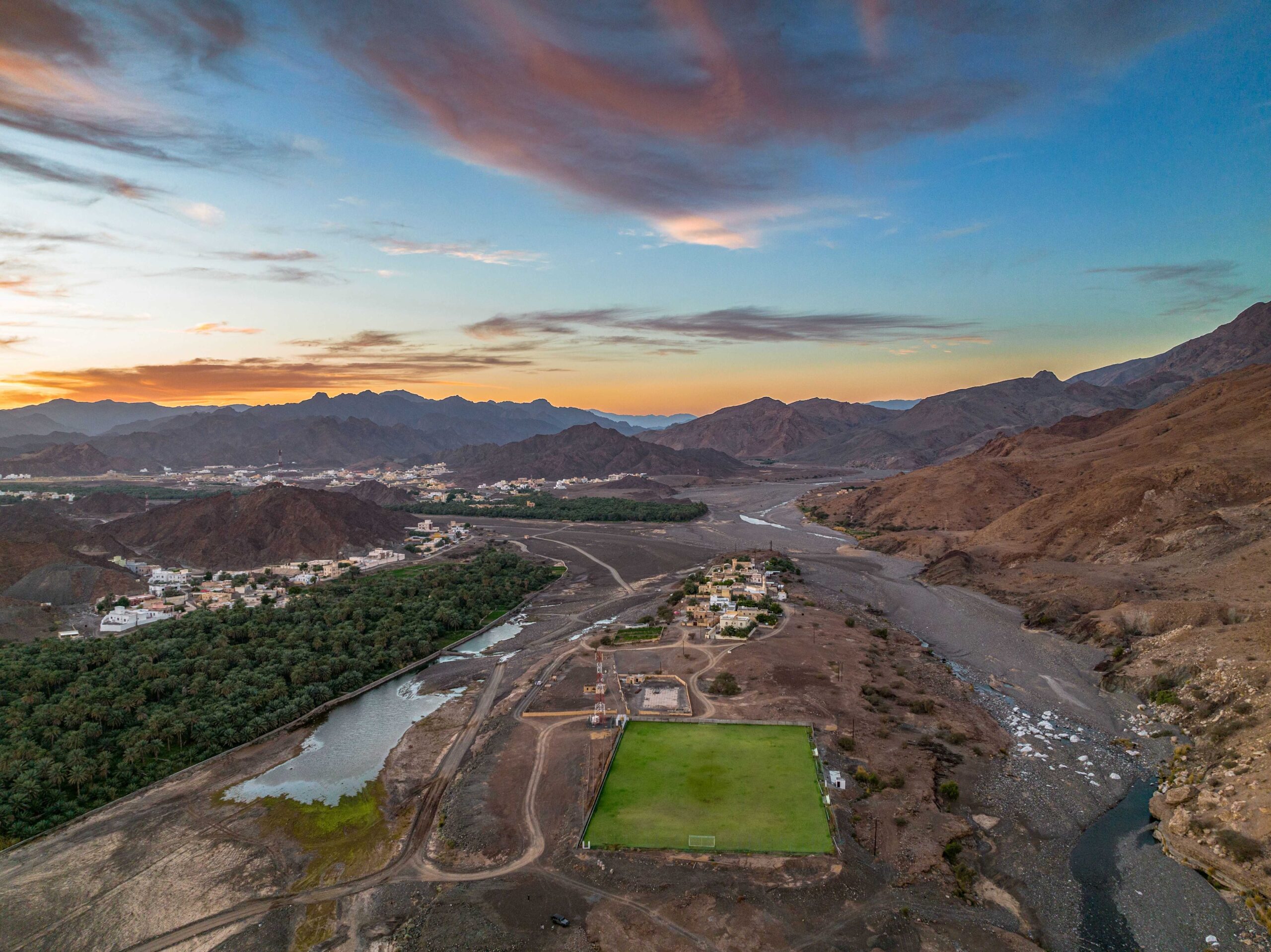 بنك مسقط يواصل عملية فرز طلبات الفرق الرياضية الأهلية ضمن برنامج “الملاعب الخضراء”