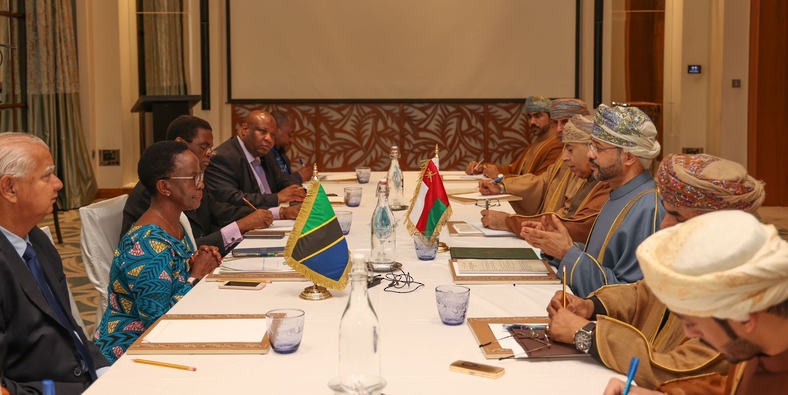 عقد جلسة مباحثات بين سلطنة عُمان وتنزانيا