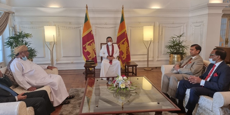 الوفد التجاري العماني يلتقي رئيس الوزراء السريلانكي لتعزيز الفرص الاستثمارية