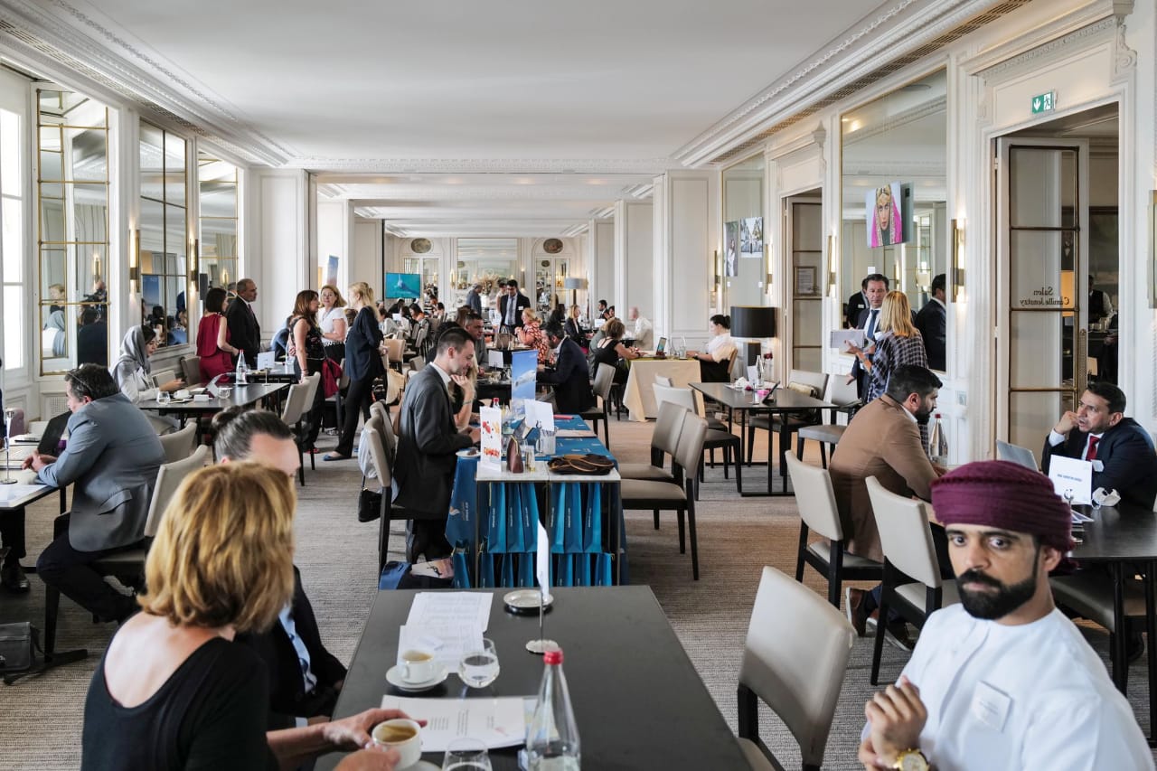 180 شركة فرنسية تلتقي بالشركات السياحية العمانية في باريس