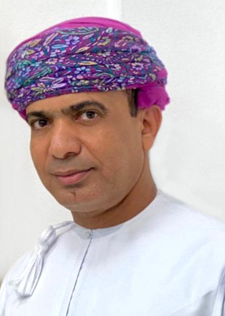 عبدالله بن سعيد الجرداني يكتب: عشاق القلم في مسقط