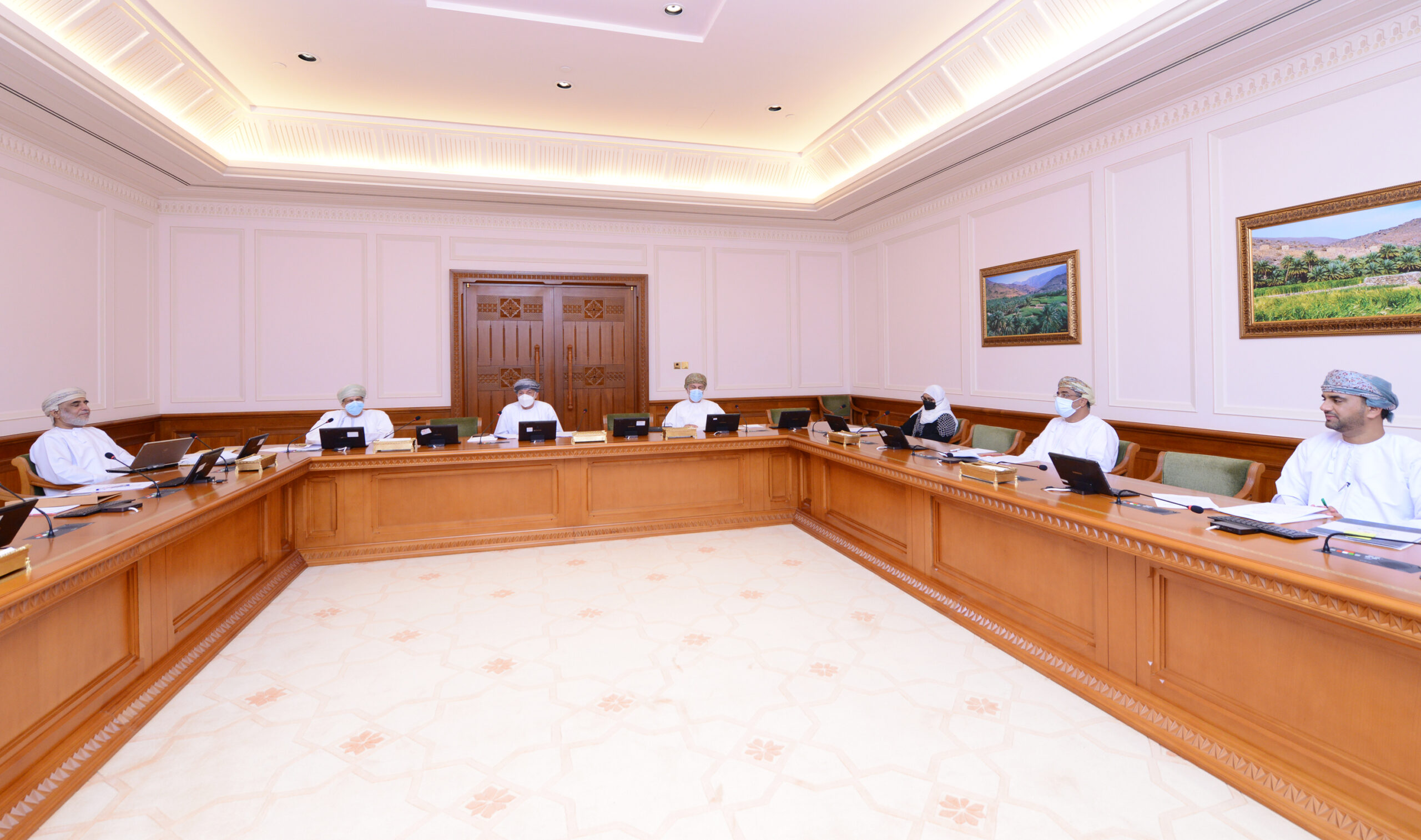 اللجنة الخاصة بدراسة “اعتماد ومعادلة الشهادات العلمية” تعتمد مسودة دراستها