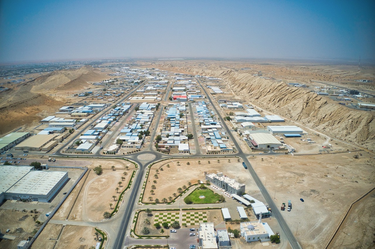 بتكلفة نصف مليون ريال.. إقامة محطة خدمات متكاملة للمركبات في “البريمي الصناعية”