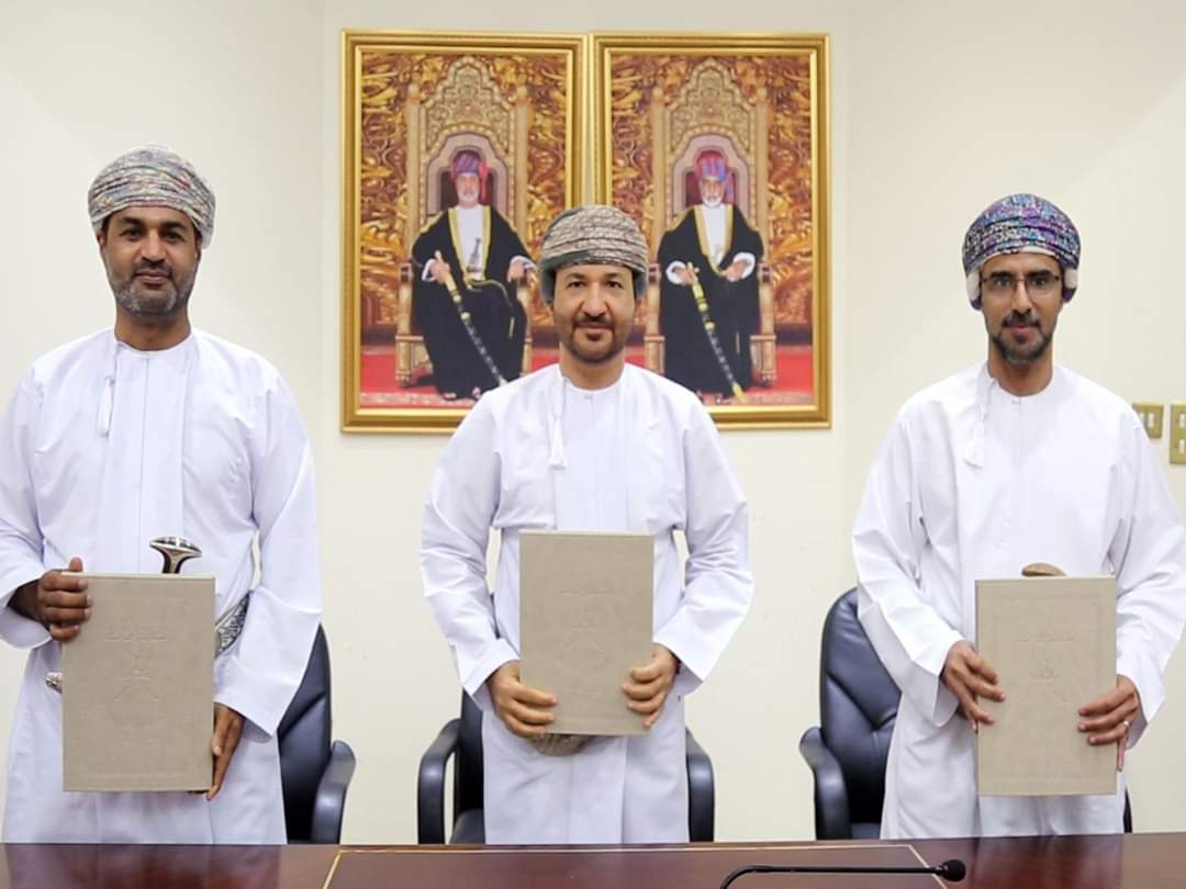 “تنمية نفط عمان” تموّل تزويد عدد من الأسواق السمكية بأنظمة التبريد والتهوية