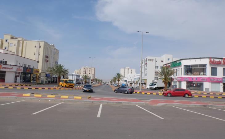 تجنبا للدهس.. مواطنون يطالبون بإنشاء ممشى رياضي في العامرات المرحلة السادسة