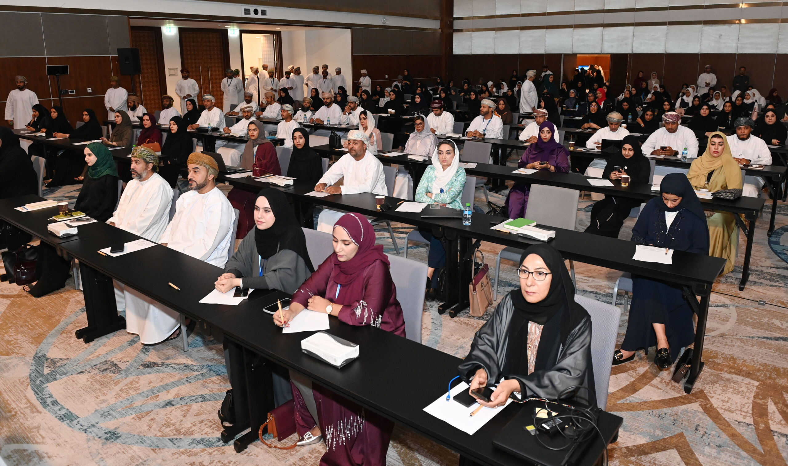 بمشاركة إقليمية.. استعراض 14 ورقة عمل في ملتقى التخطيط العمراني والمدن المستدامة بمسقط