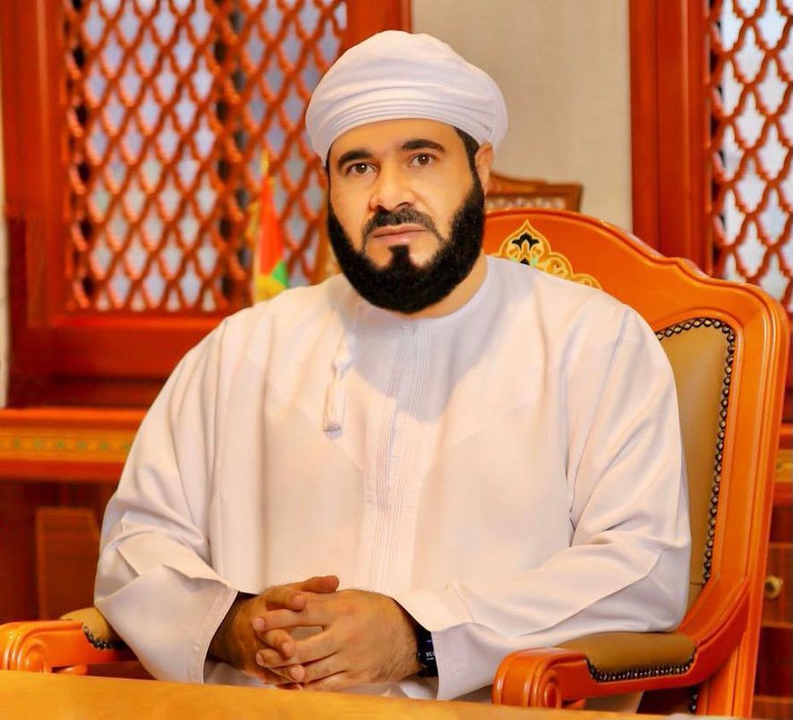 بتكليفٍ سامٍ.. وزير الأوقاف والشؤون الدينية يغادر إلى إيطاليا