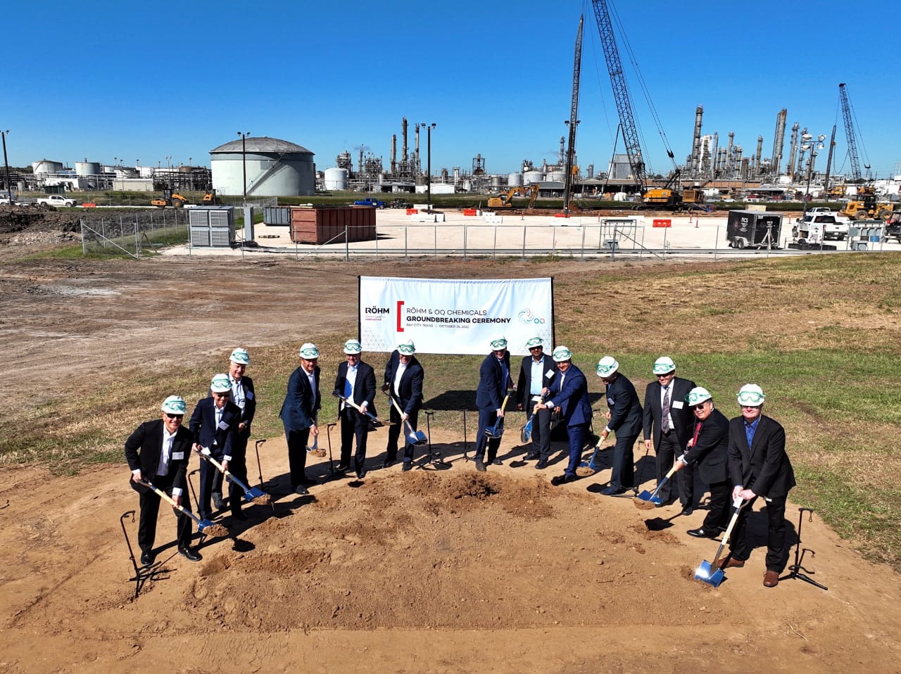 “أوكيو” تضع حجر الأساس لإنشاء مصنع عالمي في أمريكا