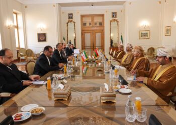 مباحثات عمانية إيرانية لتنمية المصالح المتبادلة ودعم جهود الاستقرار